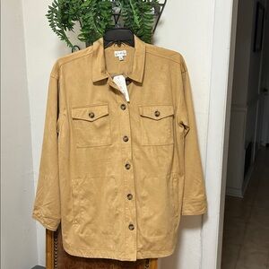 NWT Wonderly Women Tan Faux Suede Light Shirt/Jacket, Shacket. Size L